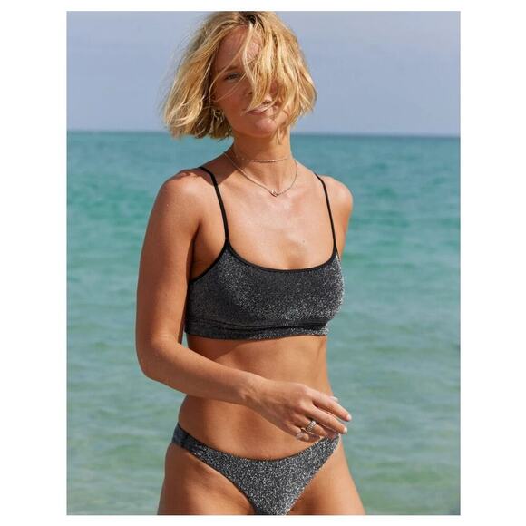 NWT Aerie Sparkle Straight Scoop Bikini Top True Black Swimsuit Surf Beach Sz M - Picture 1 of 6